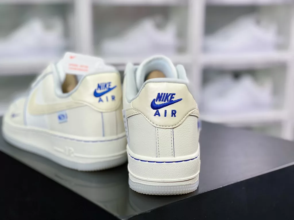 Nike Air Force 1'07 Low Nike Air Force 1'07 Low