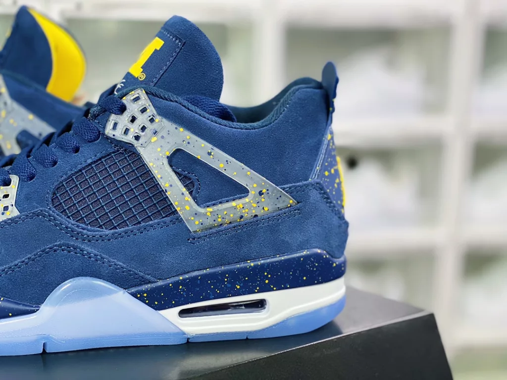 Air Jordan 4 Retro SE Air Jordan 4 Retro SE