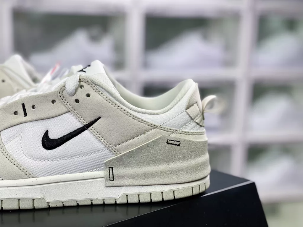 Nike Wmns Dunk Low Destroy 2 Nike Wmns Dunk Low Destroy 2