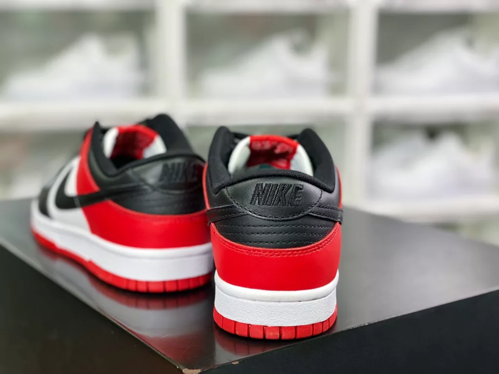 Nike By You SB Dunk Low Retro SP Dunk Collection Low Top Casual Sports Skateboarding Board Shoe Nike By You SB Dunk Low Retro SP Dunk Collection Low Top Casual Sports Skateboarding Board Shoe