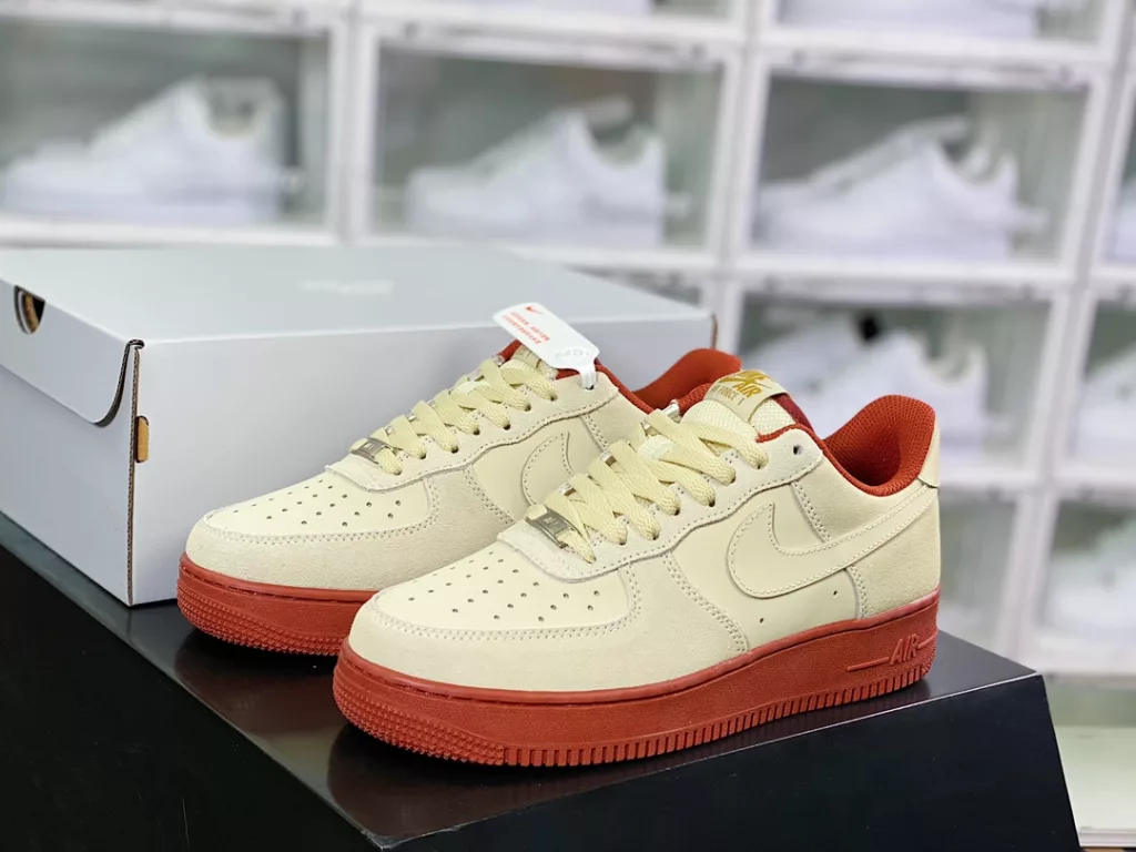 Nike Air Force 1'07 Low Nike Air Force 1'07 Low