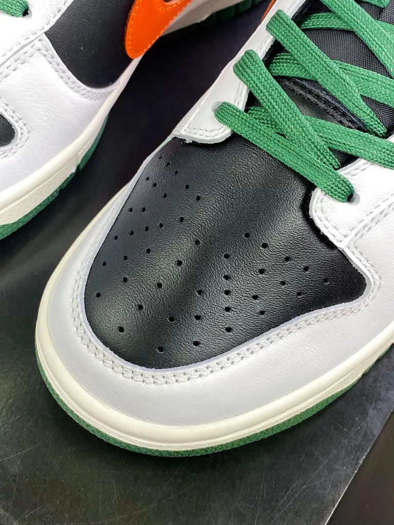 Nike By You SB Dunk Low Retro SP Dunk Collection Low Top Casual Sports Skateboarding Board Shoe Nike By You SB Dunk Low Retro SP Dunk Collection Low Top Casual Sports Skateboarding Board Shoe