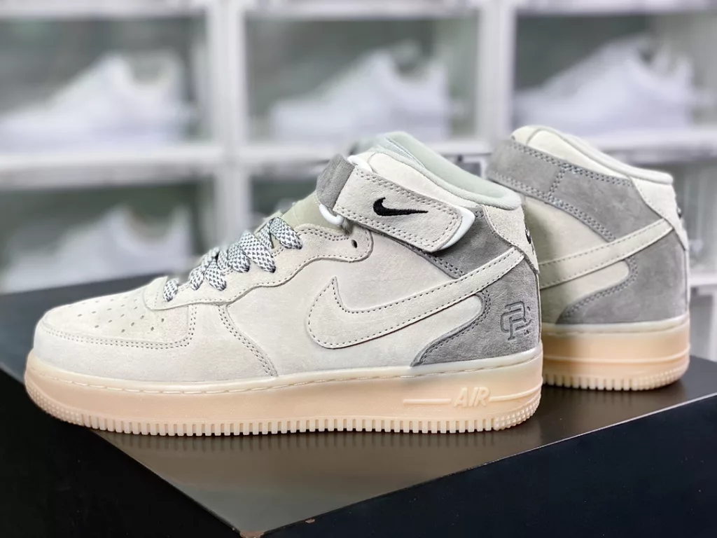 Defending champion Reigning Champ x Air Force 1'07 Mid Air Force One Classic mid top versatile casual sports board shoes Defending champion Reigning Champ x Air Force 1'07 Mid Air Force One Classic mid top versatile casual sports board shoes