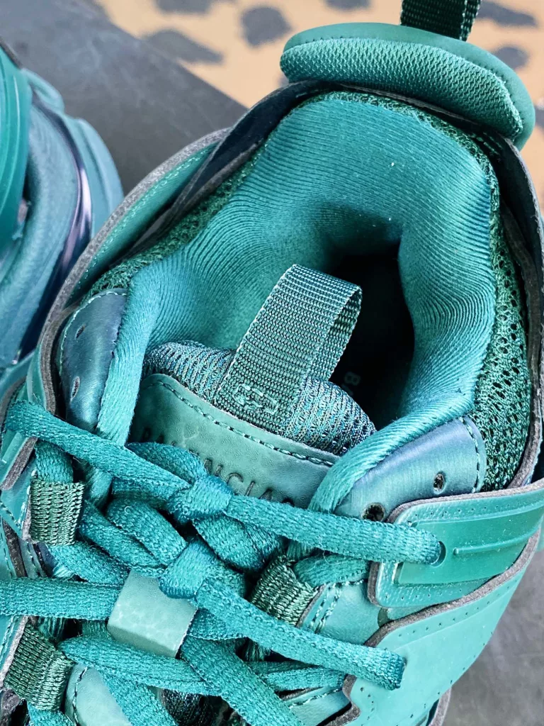 BALENCIAGA Track Trainers 3.0-generation retro wild running dad trend versatile jogging shoes 542023 W3AC1 189710-DK brand factory BALENCIAGA Track Trainers 3.0-generation retro wild running dad trend versatile jogging shoes 542023 W3AC1 189710