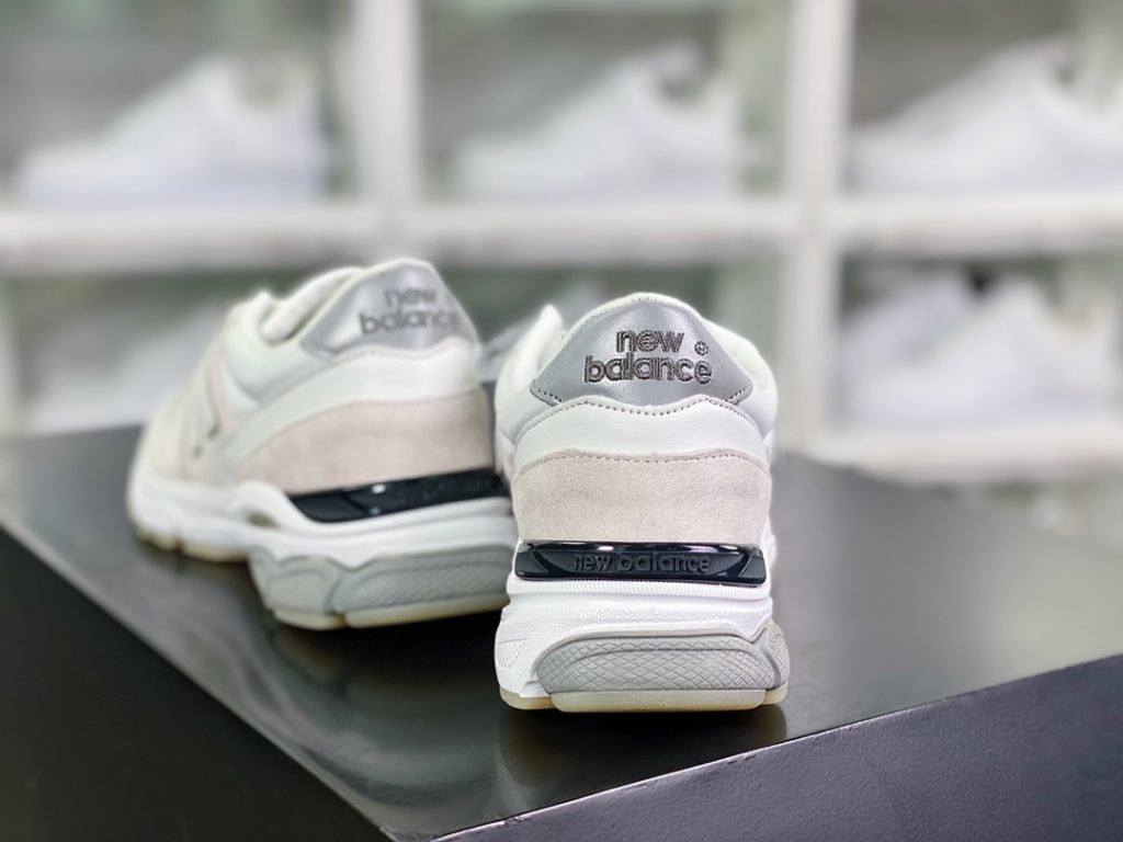 Made in UK M7709 British Series Vintage Dad Style Casual Sports Jogging Shoe Made in UK M7709 British Series Vintage Dad Style Casual Sports Jogging Shoe