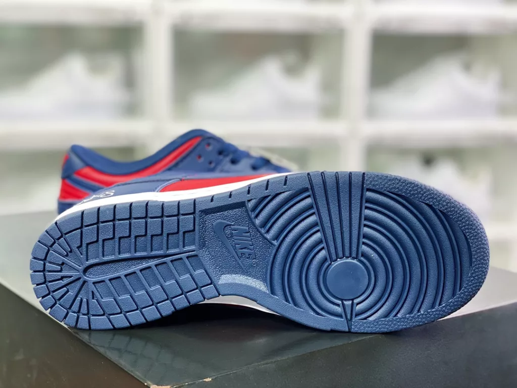 Nike By You SB Dunk Low Retro SP Dunk Collection Low Top Casual Sports Skateboarding Board Shoe Nike By You SB Dunk Low Retro SP Dunk Collection Low Top Casual Sports Skateboarding Board Shoe