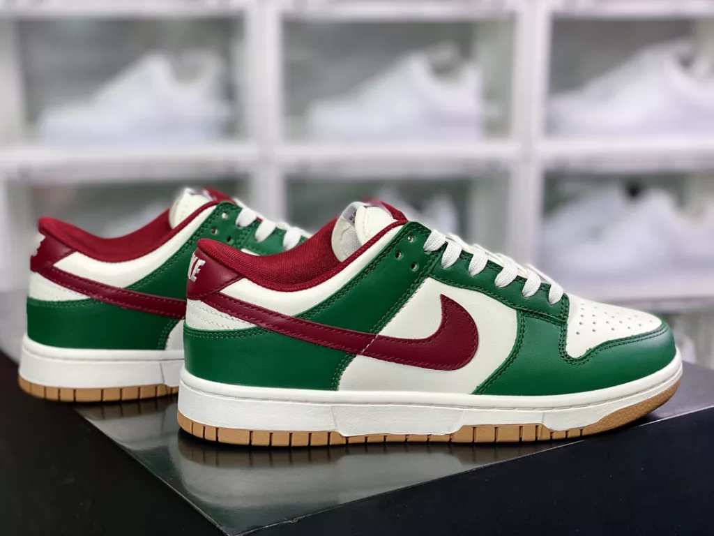 Nike SB Dunk Low PRO Nike SB Dunk Low PRO