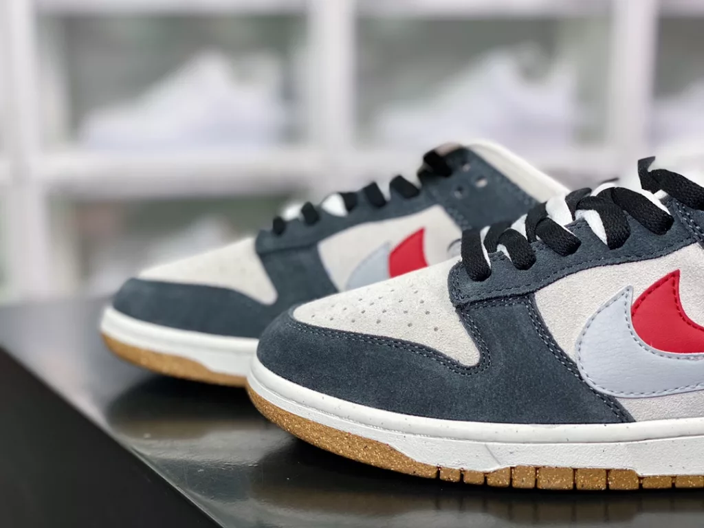 Nike SB Dunk Low SE Nike SB Dunk Low SE