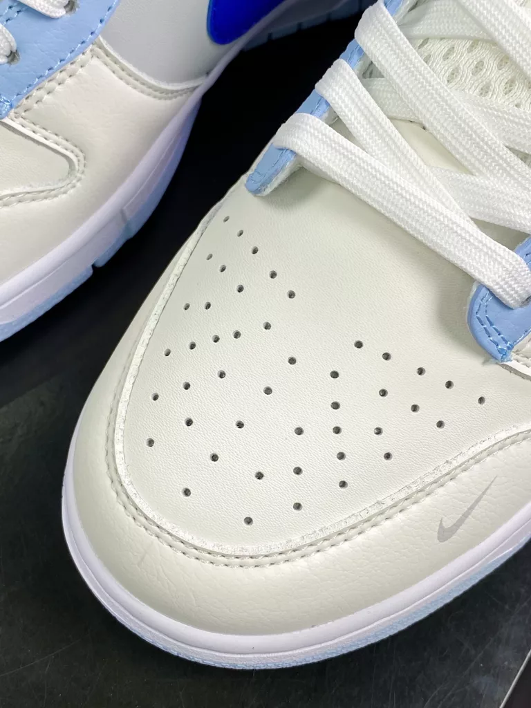 Nike Wmns Dunk Low Destroy 2 Nike Wmns Dunk Low Destroy 2