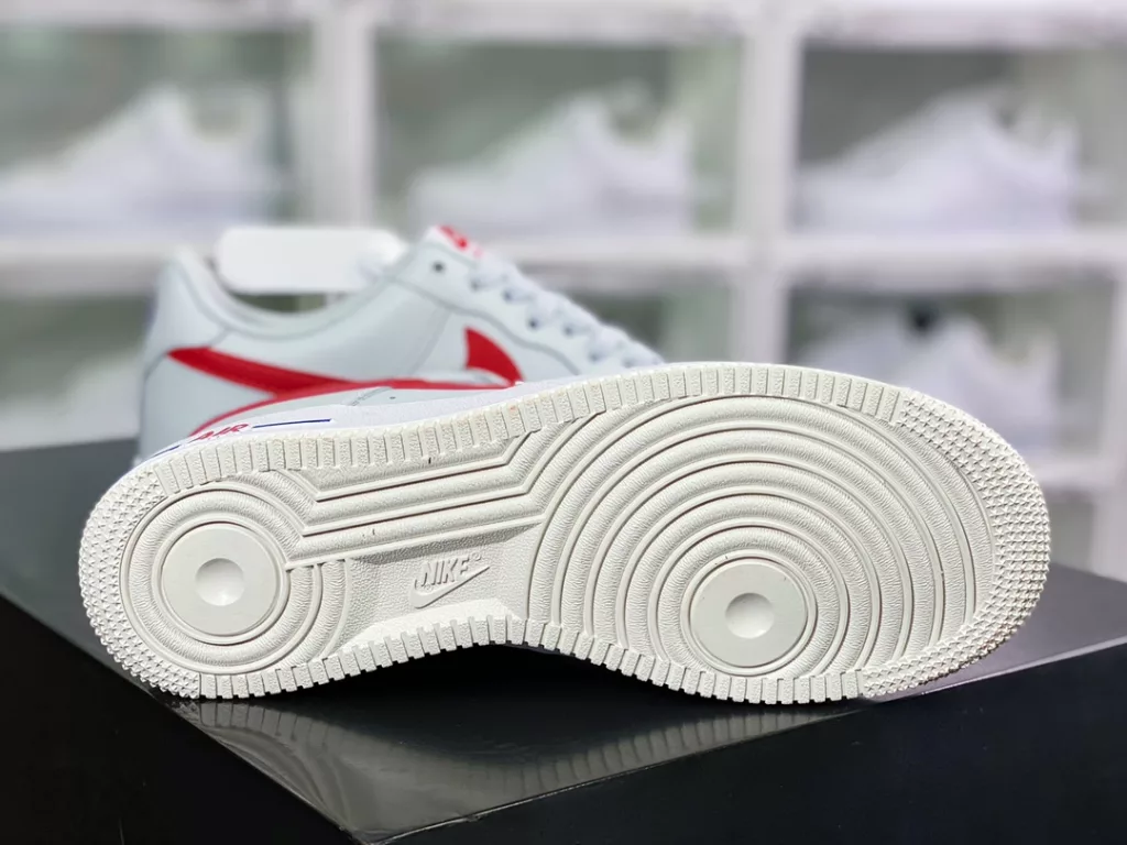 Nike Air Force 1'07 Low Nike Air Force 1'07 Low