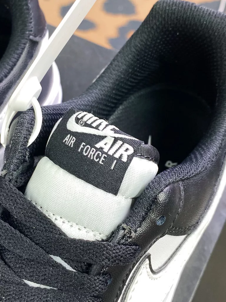 Nike Air Force 1'07 Low Nike Air Force 1'07 Low