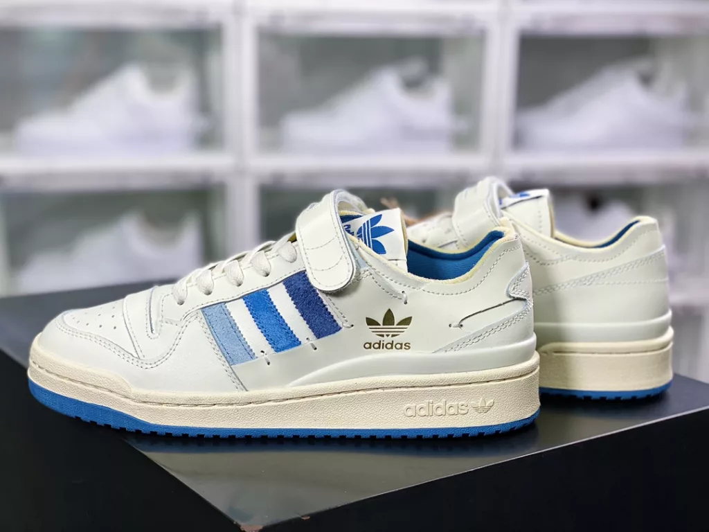 Adidas Clover Originals Forum 84 Low Roman Collection Velcro Low Top Vintage Lace up Versatile Casual Sports Board Shoes Deconstructed Off White Gradient Wash Blue Gold LOGO Adidas Clover Originals Forum 84 Low Roman Collection Velcro Low Top Vintage Lace up Versatile Casual Sports Board Shoes Deconstructed Off White Gradient Wash Blue Gold LOGO