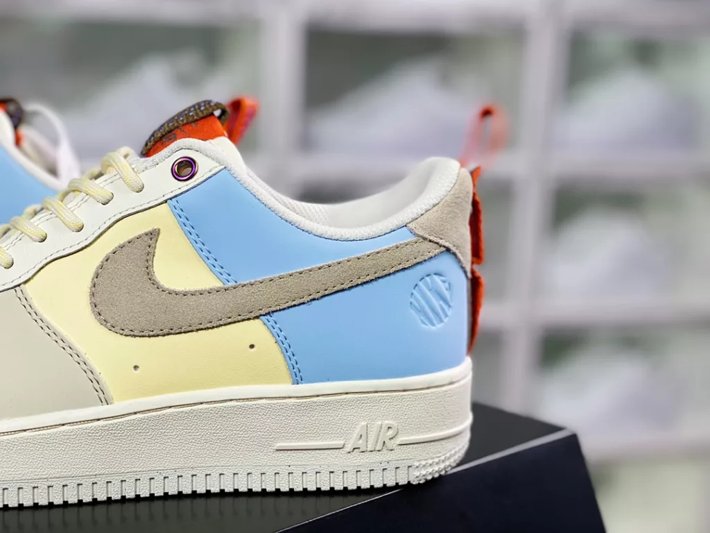 Nike Wmns Air Force 1'07 LX Nike Wmns Air Force 1'07 LX