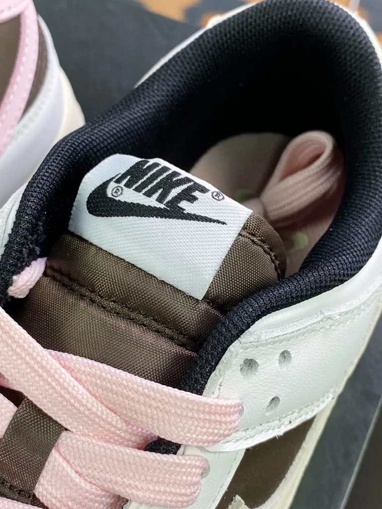 Nike By You SB Dunk Low Retro SP Dunk Series Low top Casual Skateboarding Shoes Nike By You SB Dunk Low Retro SP Dunk Series Low top Casual Skateboarding Shoes
