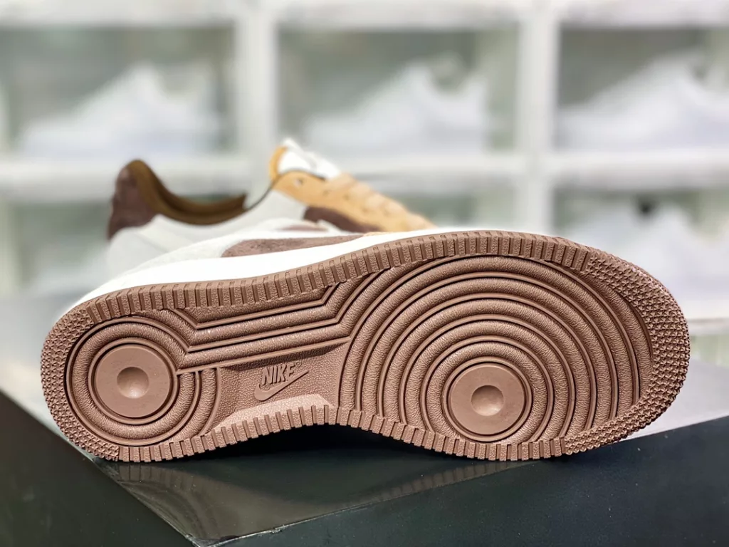 Nike Air Force 1'07 Low Nike Air Force 1'07 Low