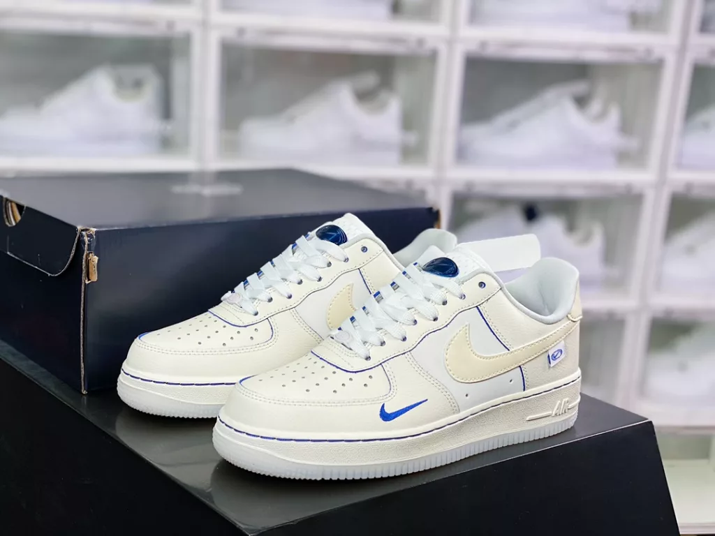 Nike Air Force 1'07 Low Nike Air Force 1'07 Low