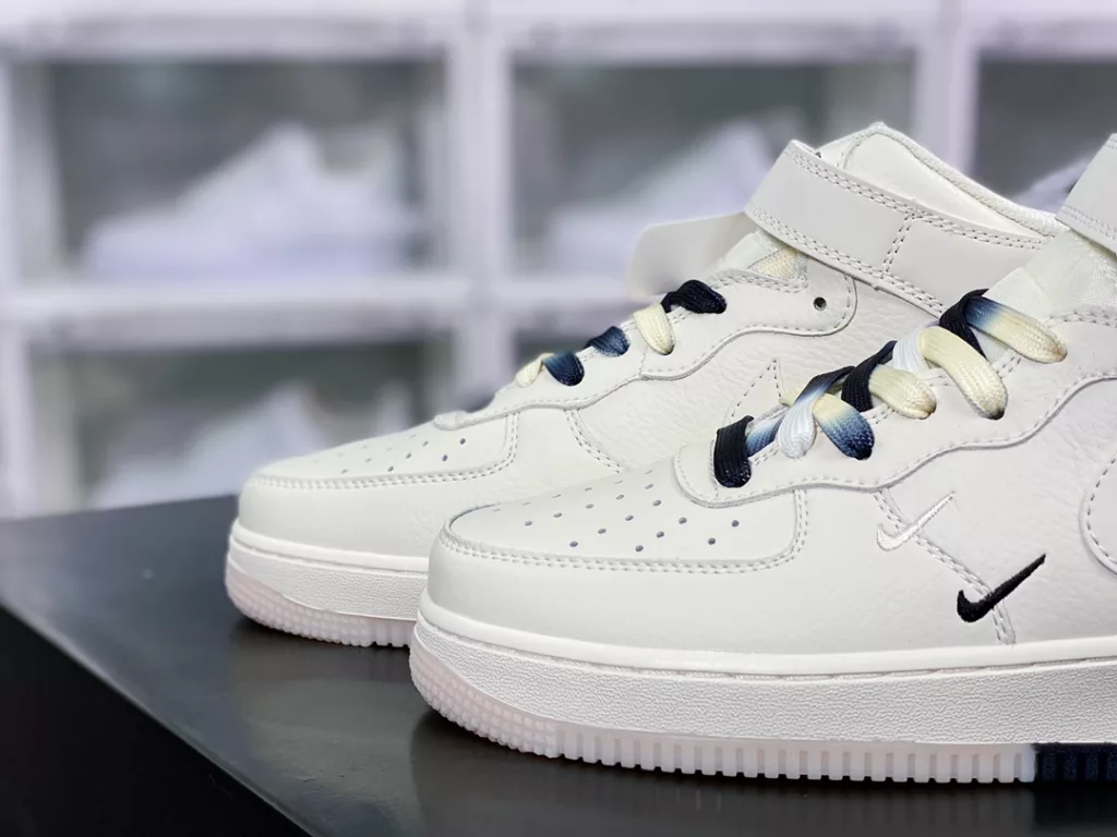 Nike Air Jordan 1 Mid SE Nike Air Jordan 1 Mid SE