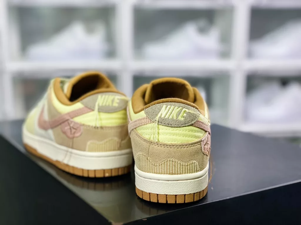 The all-new Nike WMNS SB Dunk Low The all-new Nike WMNS SB Dunk Low