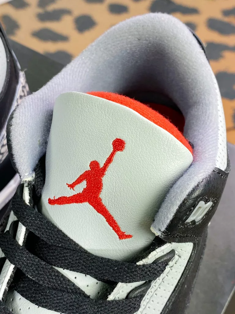 Air Jordan 3 Retro Air Jordan 3 Retro