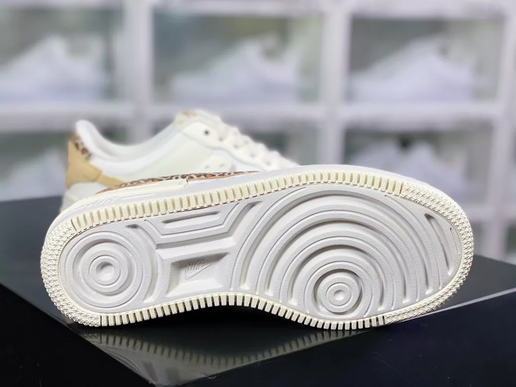 Nike WMNS Air Force 1 Shadow Nike WMNS Air Force 1 Shadow