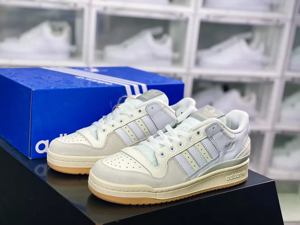 Adidas Clover Originals Forum 84 Low Roman Collection Velcro Low Top Vintage Lace up Versatile Casual Sports Board Shoes Adidas Clover Originals Forum 84 Low Roman Collection Velcro Low Top Vintage Lace up Versatile Casual Sports Board Shoes