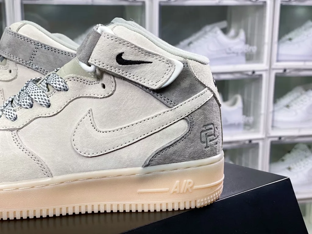 Defending champion Reigning Champ x Air Force 1'07 Mid Air Force One Classic mid top versatile casual sports board shoes Defending champion Reigning Champ x Air Force 1'07 Mid Air Force One Classic mid top versatile casual sports board shoes