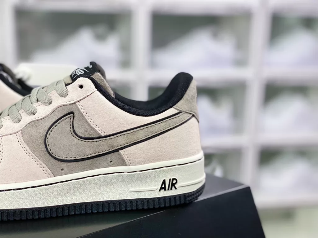 Dayou Keyang/Otomo Katsuhiro x Air Force 1'07 LV8 Low Dayou Keyang/Otomo Katsuhiro x Air Force 1'07 LV8 Low