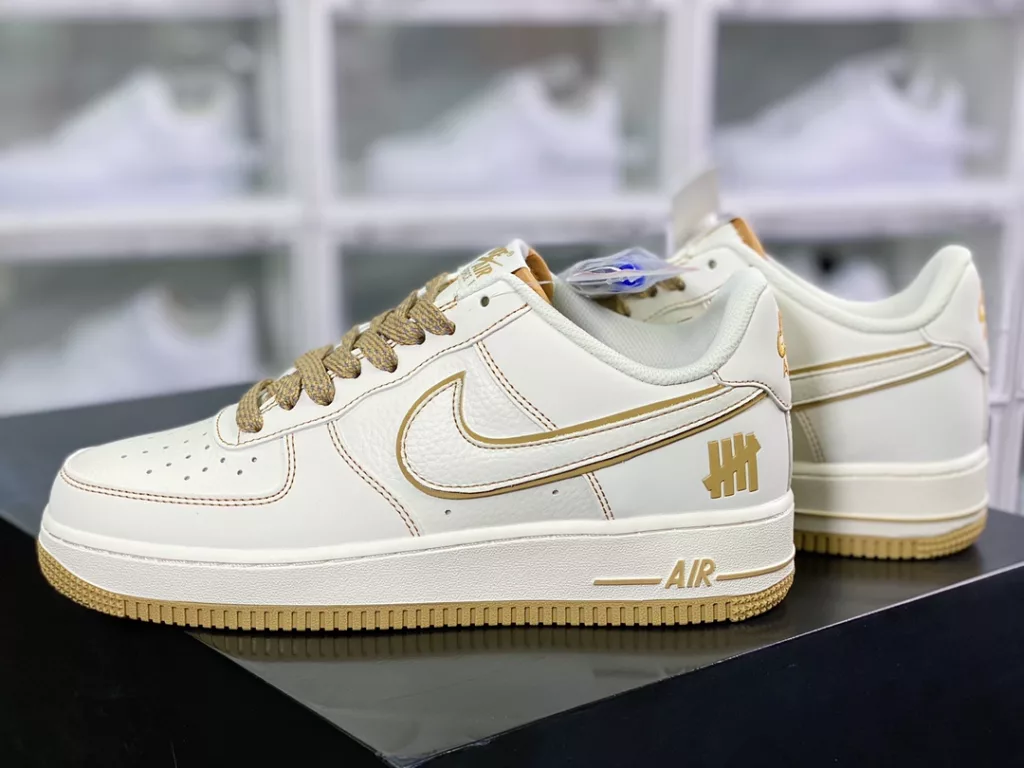 UNDEFEATED x Air Force 1 ´ 07 Low UNDEFEATED x Air Force 1 ´ 07 Low