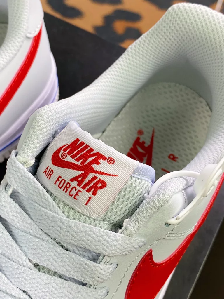 Nike Air Force 1'07 Low Nike Air Force 1'07 Low
