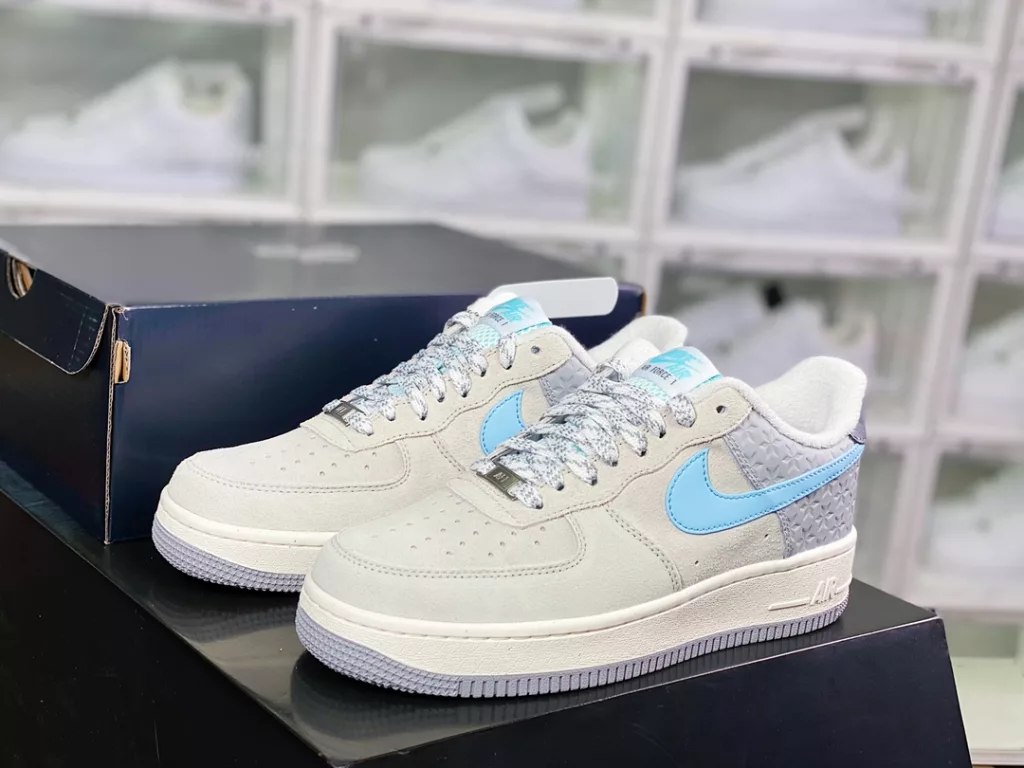 Nike Air Force 1'07 Low LX Nike Air Force 1'07 Low LX