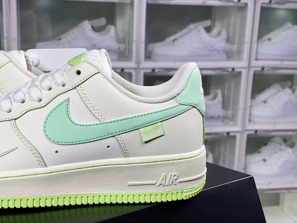 Nike Air Force 1 ´ 07 Low Nike Air Force 1 ´ 07 Low