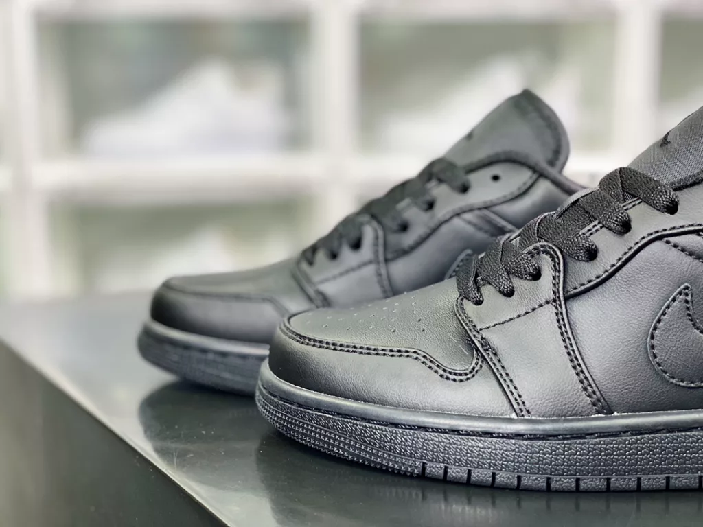 Nike Air Force 1'07 Low Nike Air Force 1'07 Low