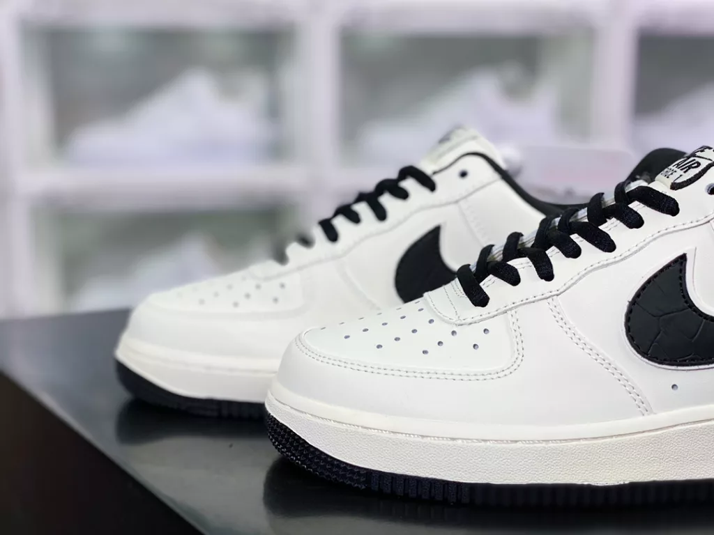 Nike Air Force 1'07 Low Nike Air Force 1'07 Low