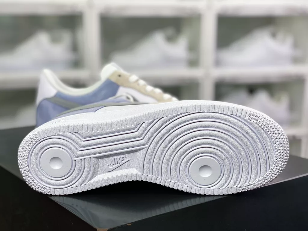 New Nike Air Force 1 ´ 07 Low New Nike Air Force 1 ´ 07 Low
