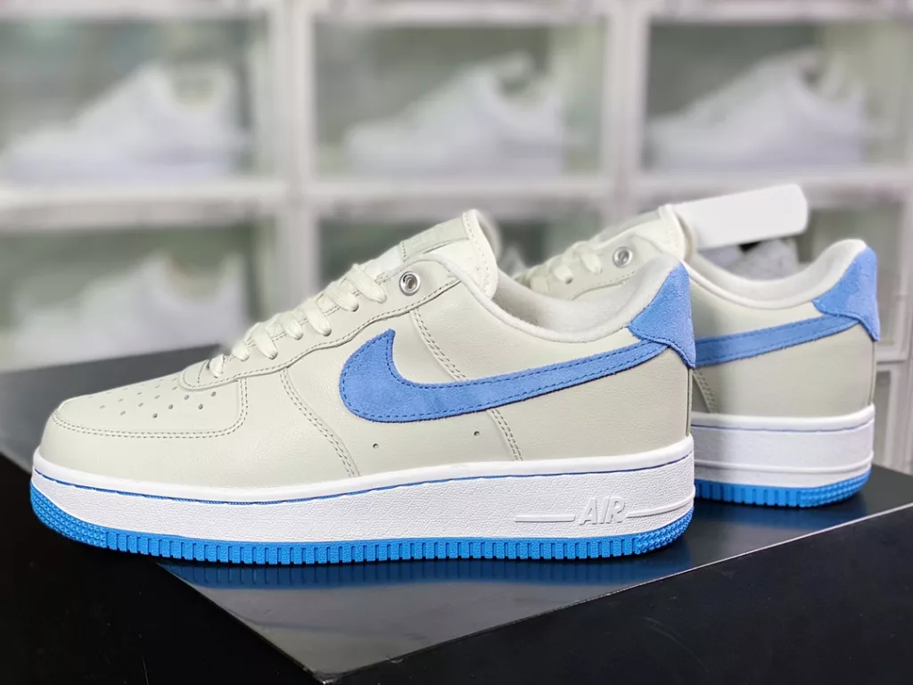 Nike Air Force 1 07 LV8 Nike Air Force 1 07 LV8