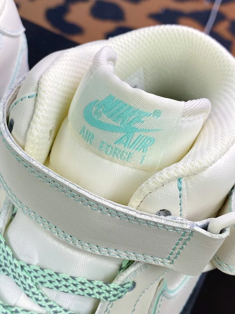 Air Force 1'07 High Air Force 1'07 High