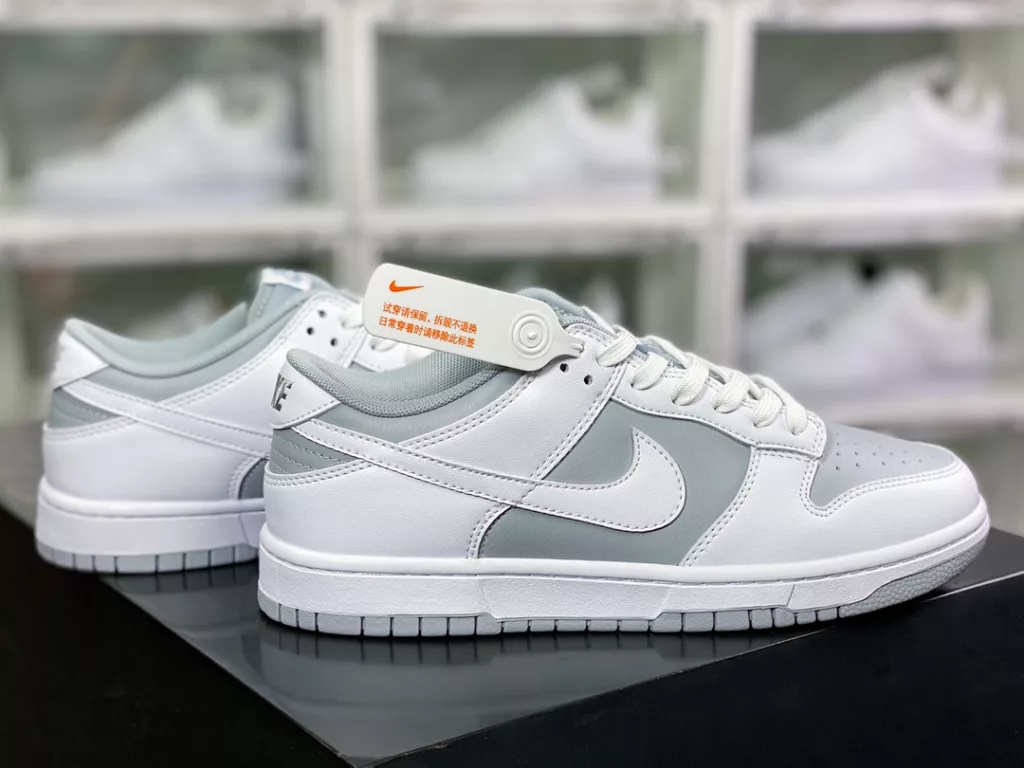 Nike SB Dunk Low Nike SB Dunk Low