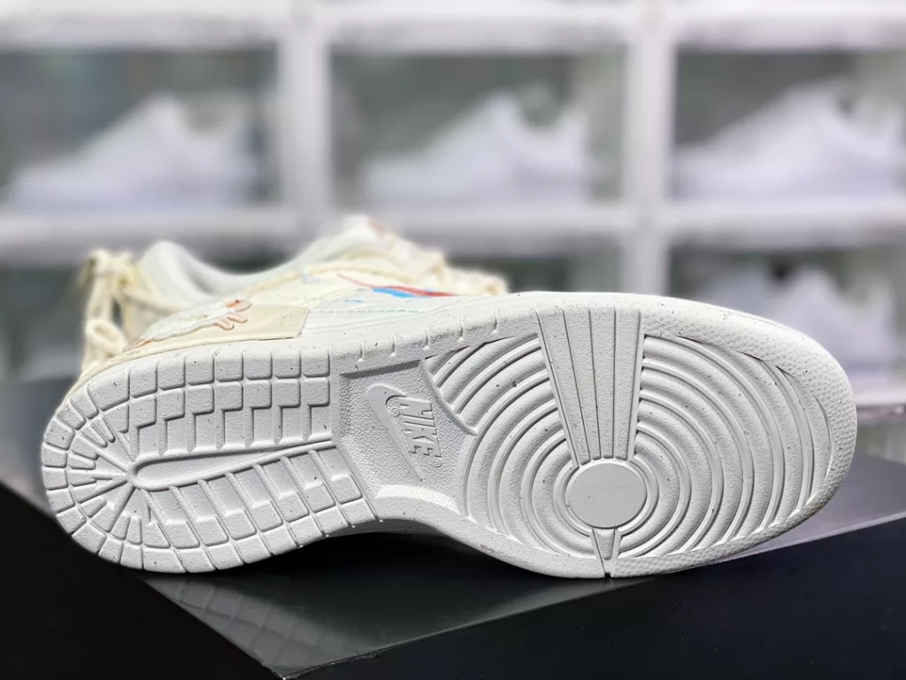 Nike Wmns Dunk Low Destroy 2 Nike Wmns Dunk Low Destroy 2