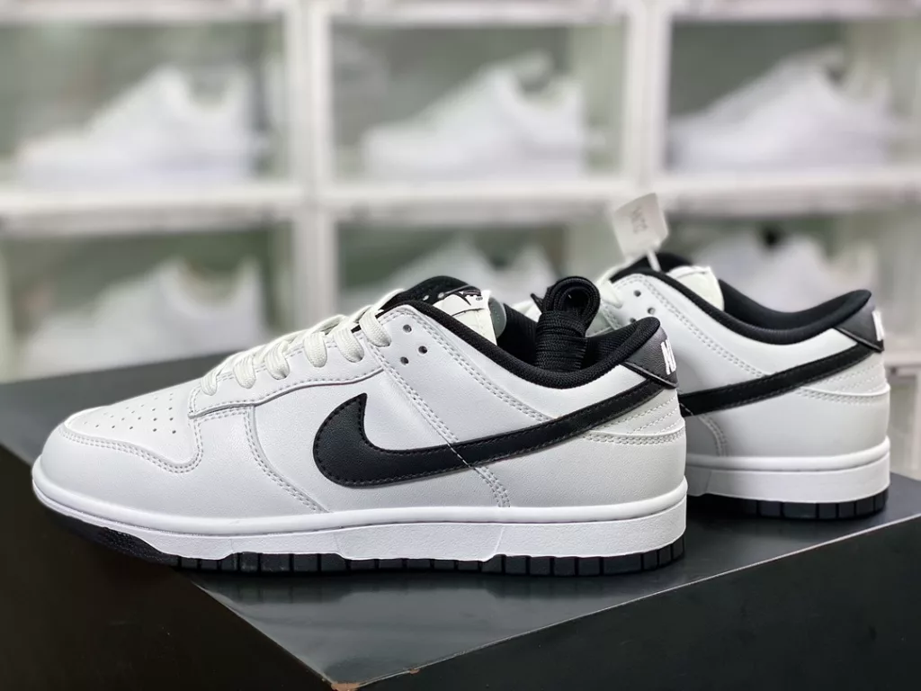 New Nike WMNS SB Dunk Low New Nike WMNS SB Dunk Low
