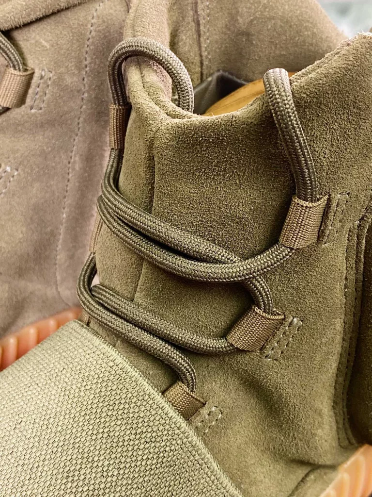 Kanye West x Originals YEEZY BOOST 750 Kanye West x Originals YEEZY BOOST 750