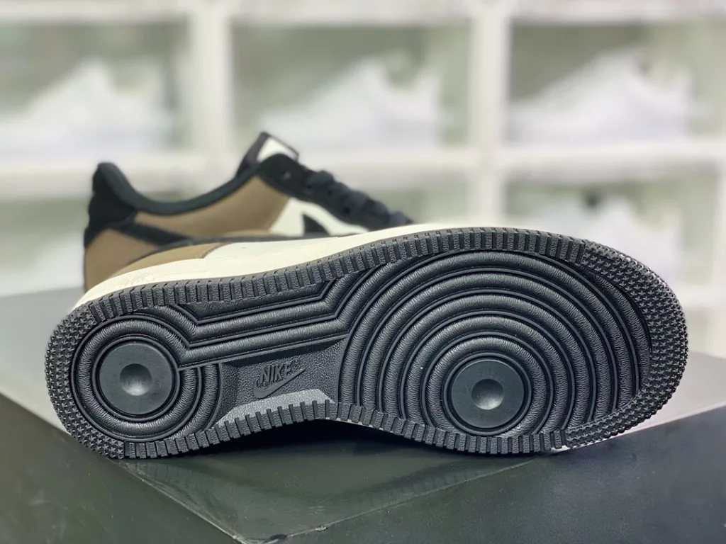 Nike Air Force 1'07 Low Leather Nike Air Force 1'07 Low Leather