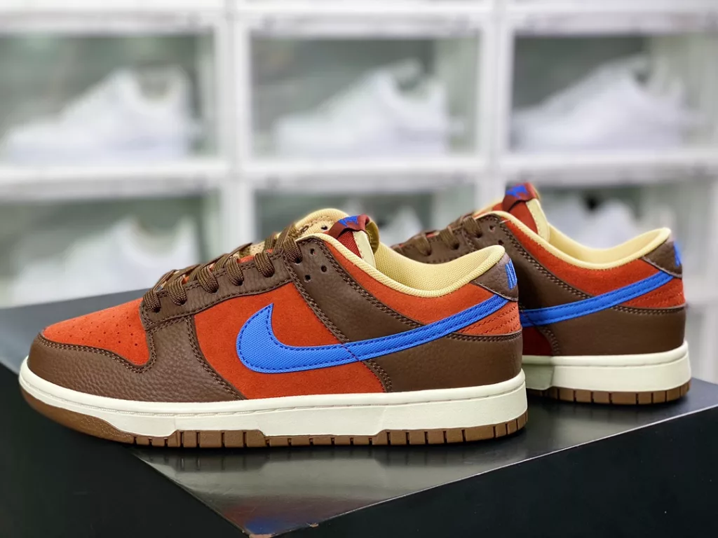 Nike SB Dunk Low Nike SB Dunk Low