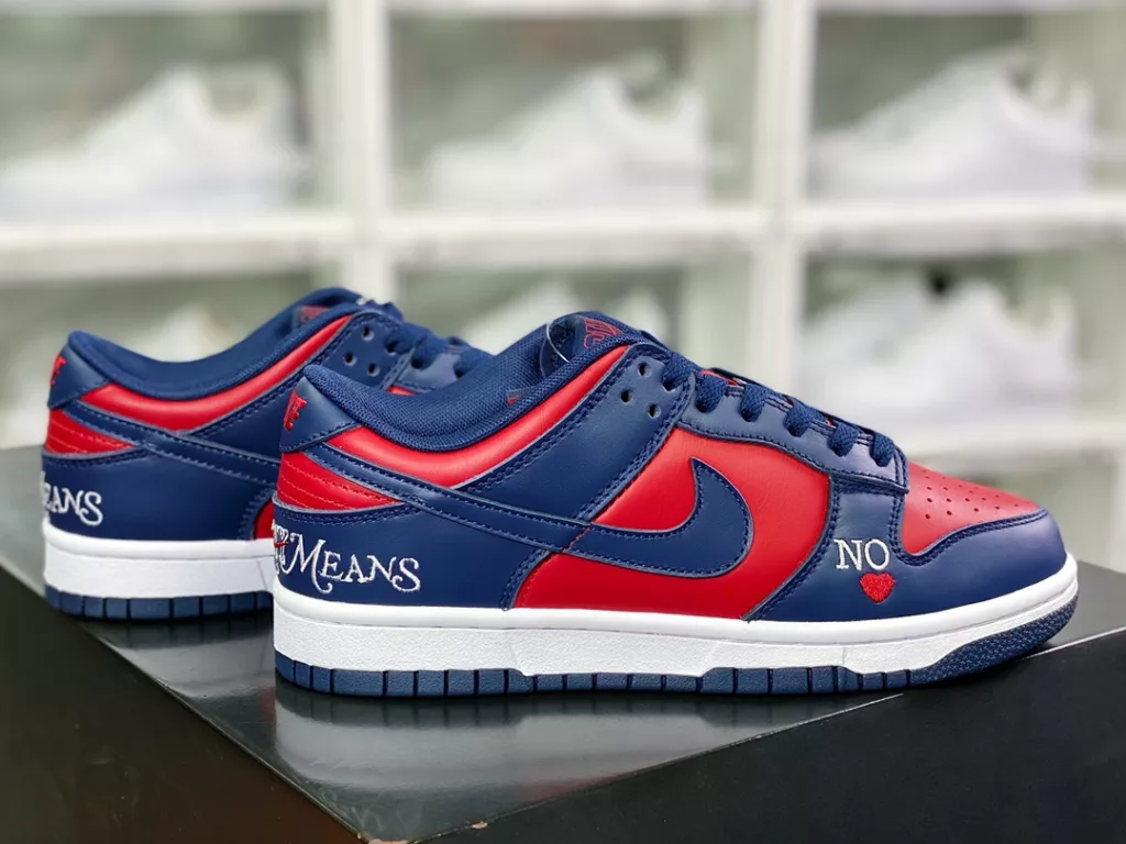 Nike By You SB Dunk Low Retro SP Dunk Collection Low Top Casual Sports Skateboarding Board Shoe Nike By You SB Dunk Low Retro SP Dunk Collection Low Top Casual Sports Skateboarding Board Shoe
