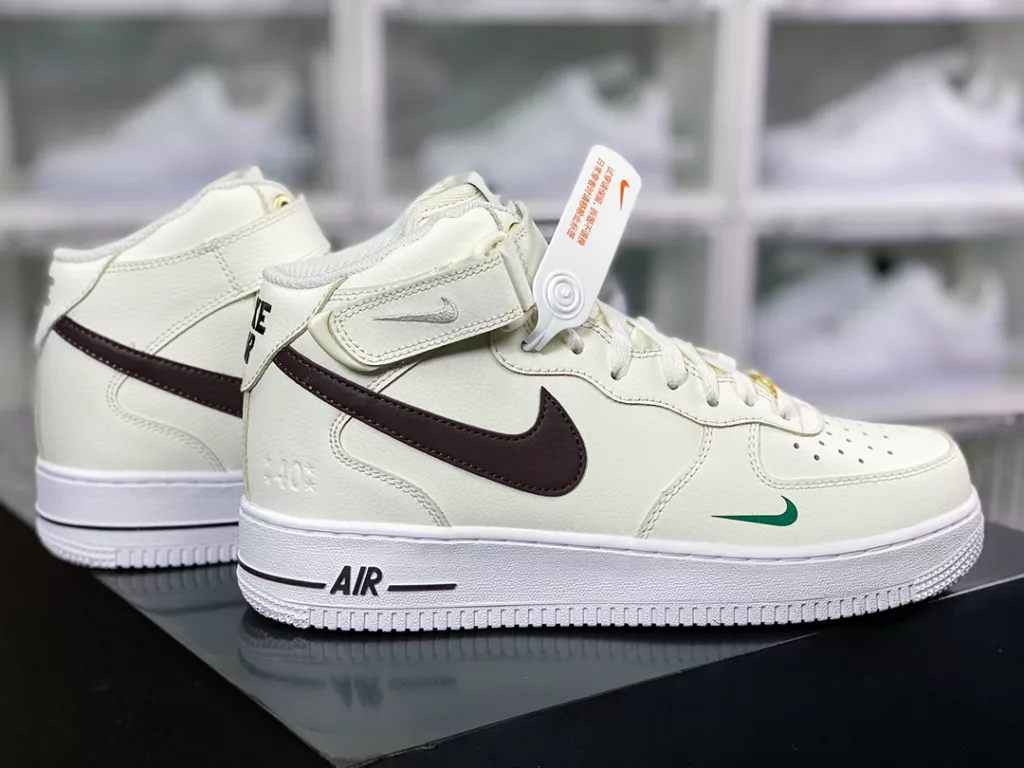Nike Air Force 1'07 Mid SE Nike Air Force 1'07 Mid SE