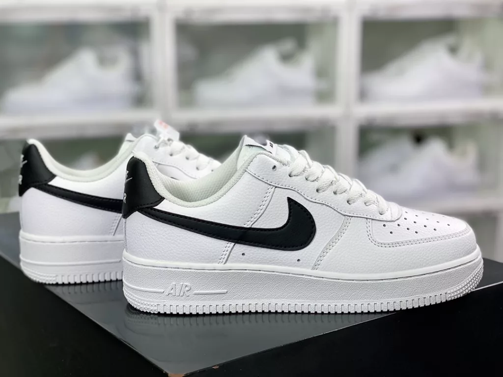 Nike Air Force 1'07 Low Nike Air Force 1'07 Low