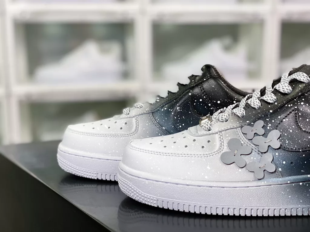 Nike Air Force 1'07 Low Nike Air Force 1'07 Low