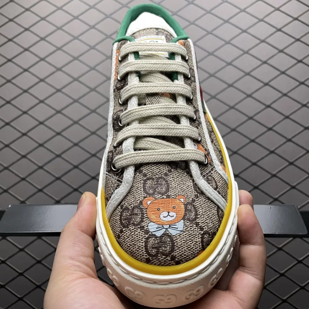 Local self sourced online shopping for Gucci Tennis 1977 series low top casual board shoes, high-end retail for quality, official synchronization, new color matching, exclusive launch, highest version available on the market, full set of original shoe development, cabinet packaging and accessories, size: 35 36 37 38 39