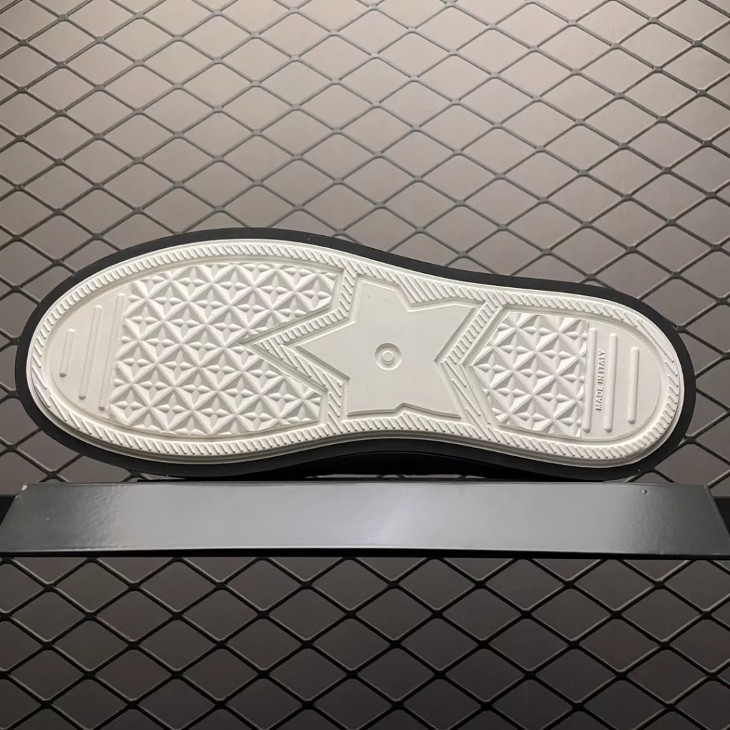 Local DIOR Dior Walk'n 'Oblique 23S Spring/Summer New Low Top Casual Board Shoes Thick Sole Fashion Piece Oblique Printed Cotton Embroidered Upper 3D Canvas Restoration 99% Original Genuine Leather insole with Original EAV Material Thick Sole, Synchronized with Original Christian DiorParis Lace, and Full Set of Genuine Magnetic Flip Cover Package Size: 35 36 37 38 39 40