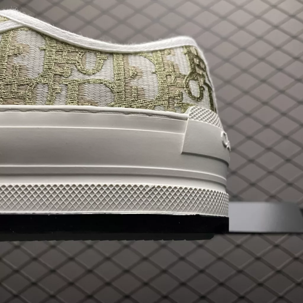 Local DIOR Dior Walk'n 'Oblique 23S Spring/Summer New Low Top Casual Board Shoes Thick Sole Fashion Piece Oblique Printed Cotton Embroidered Upper 3D Canvas Restoration 99% Original Genuine Leather insole with Original EAV Material Thick Sole, Synchronized with Original Christian DiorParis Lace, and Full Set of Genuine Magnetic Flip Cover Package Size: 35 36 37 38 39 40