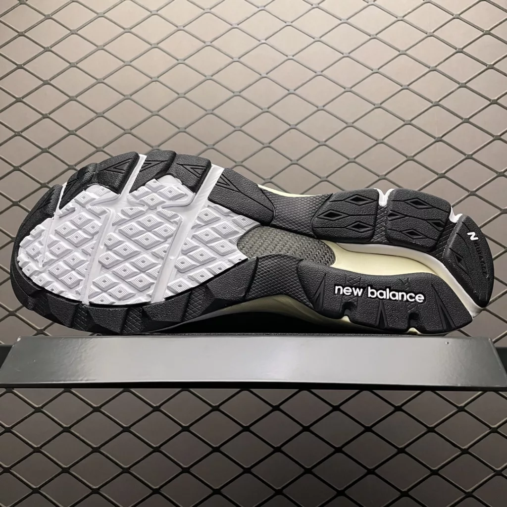 Local original version of JJJound x New Balance New Balance 990V3 series M990JD3 co branded retro casual running shoes Original shoe development produced by domestic top tier manufacturers 